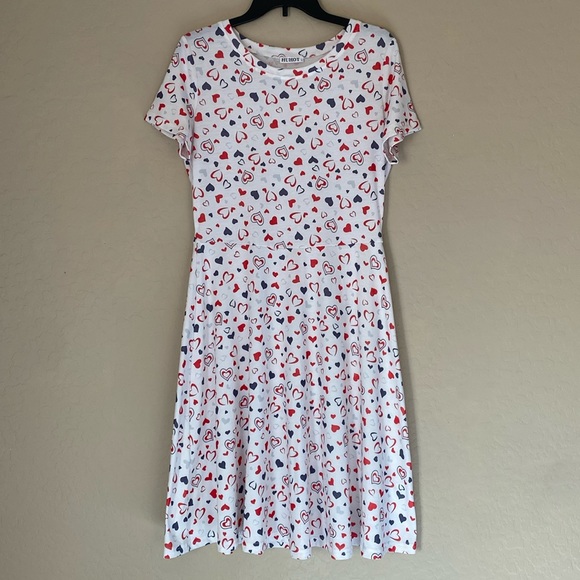 Huhot, large, heart pattern, fit & flare dress - Picture 2 of 7